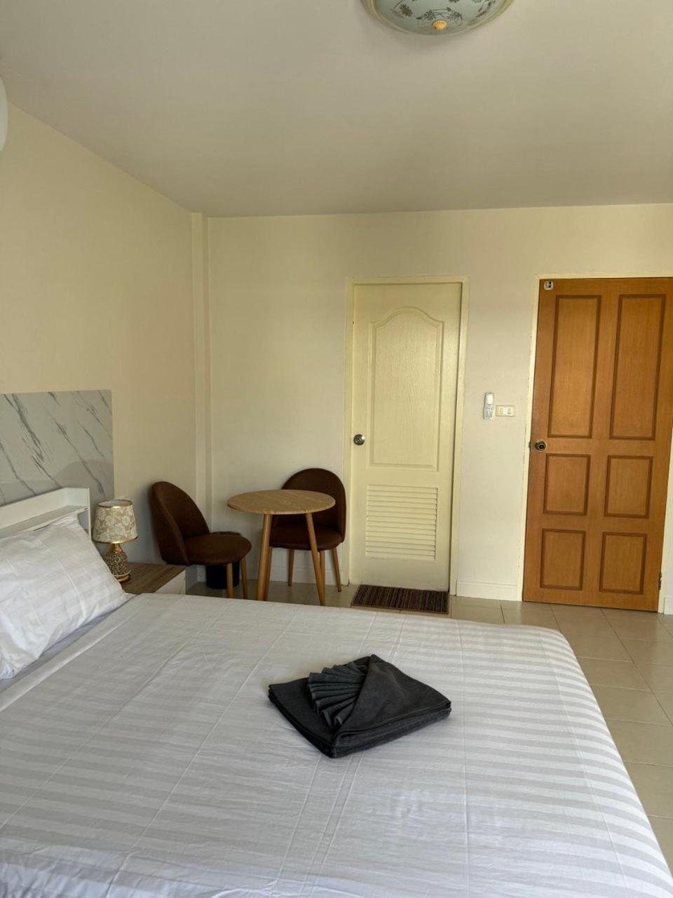 Apartments Kata Beach * หาดกะตะ